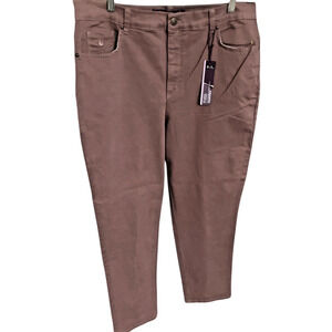 Gloria Vanderbilt Amanda Heritage Fit Tapered Leg Jeans Sz 16 Brown Casual NWT